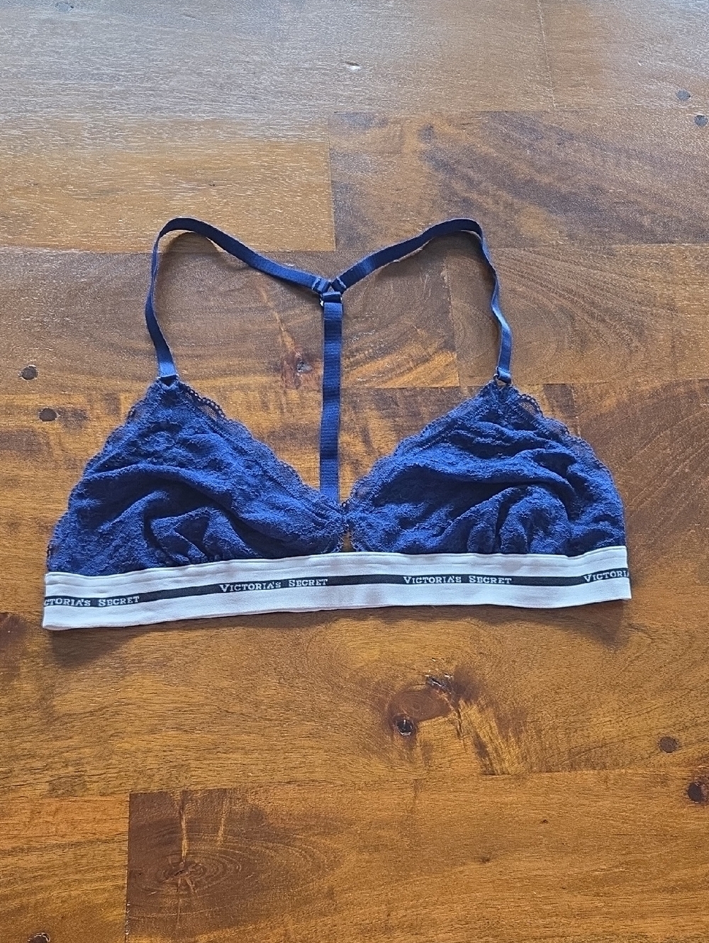 Victoria's Secret Navy Lace Racerback Bralette Size Large
